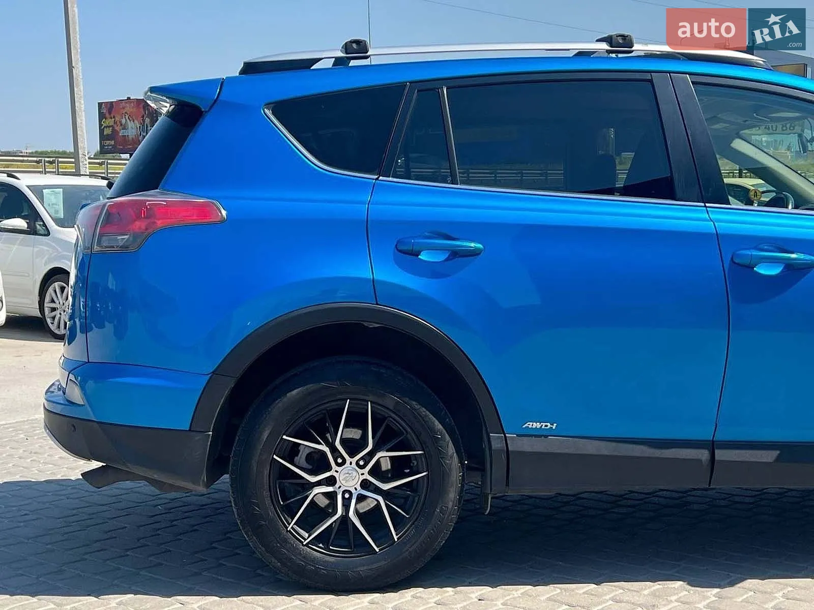 2016 Toyota RAV 4 - мініатюра 9