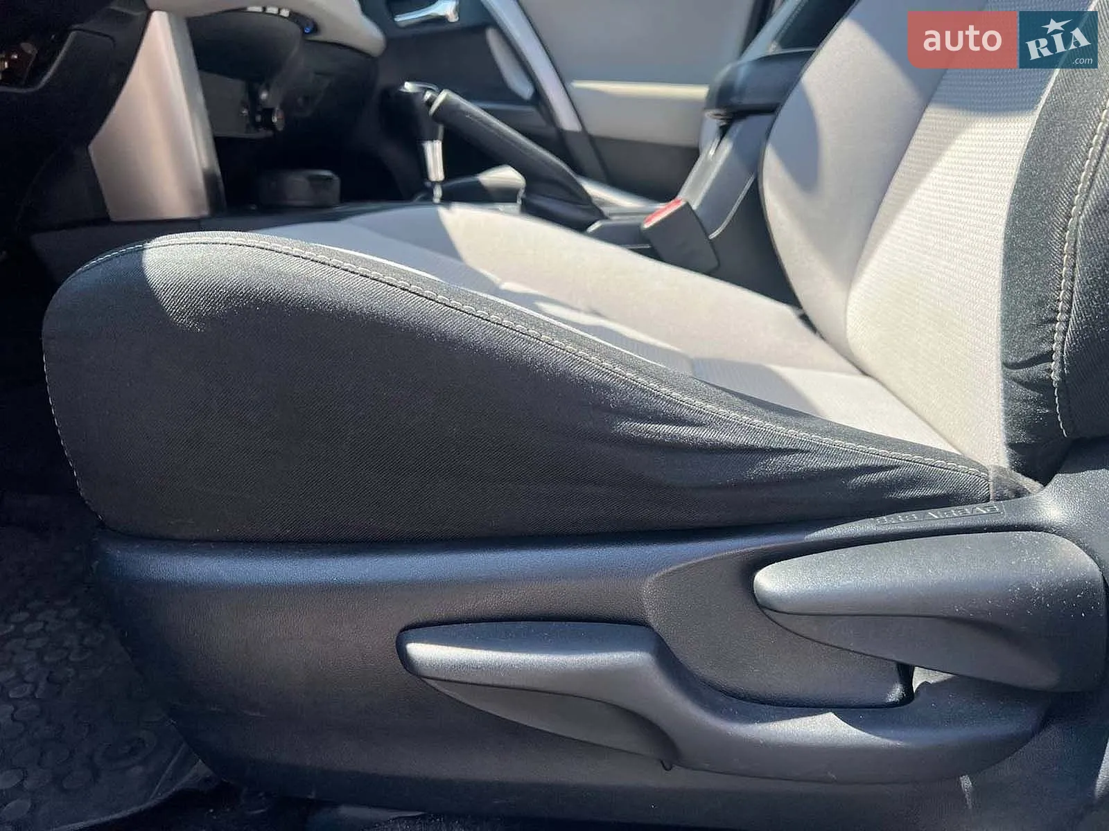 2016 Toyota RAV 4 - мініатюра 24