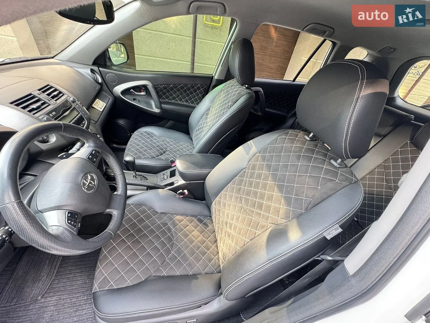 2010 Toyota RAV 4 - мініатюра 21