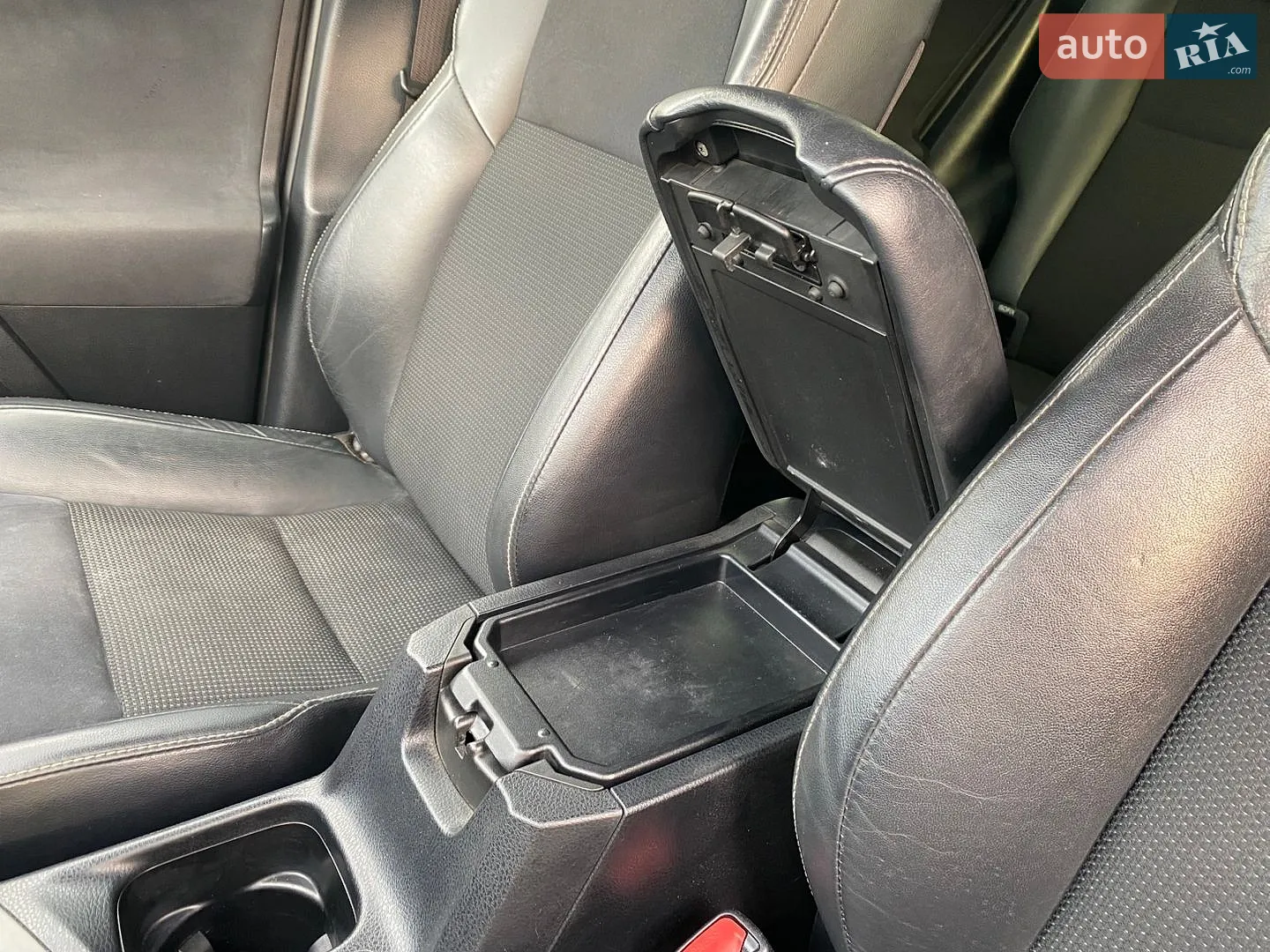 2017 Toyota RAV 4 - мініатюра 20