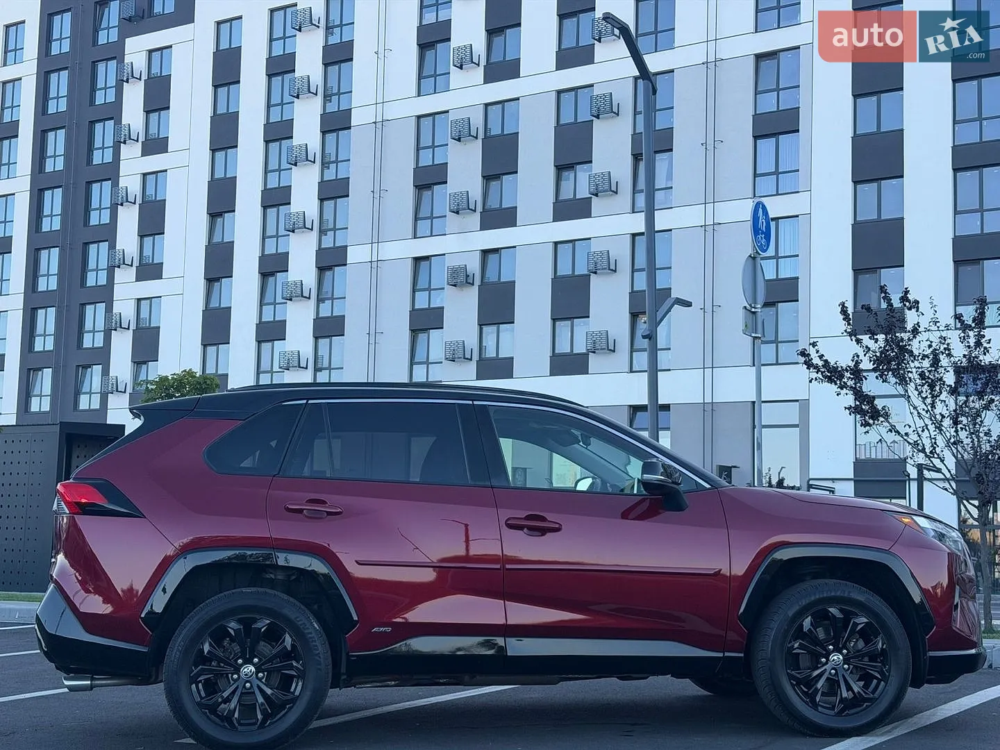 2022 Toyota RAV 4 - мініатюра 7