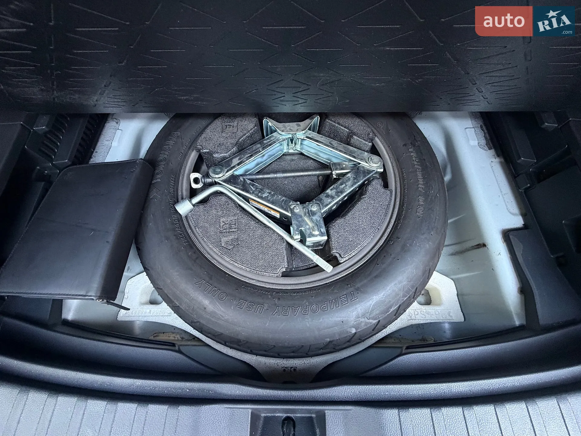 2019 Toyota RAV 4 - мініатюра 28