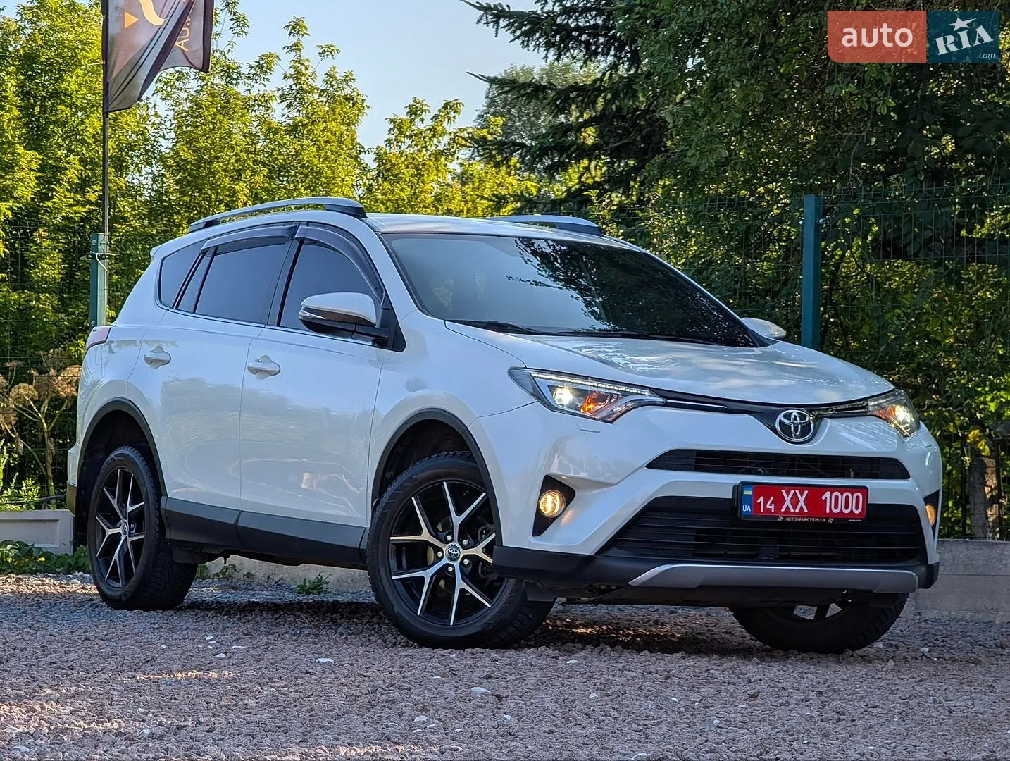 2017 Toyota RAV 4 - мініатюра 3