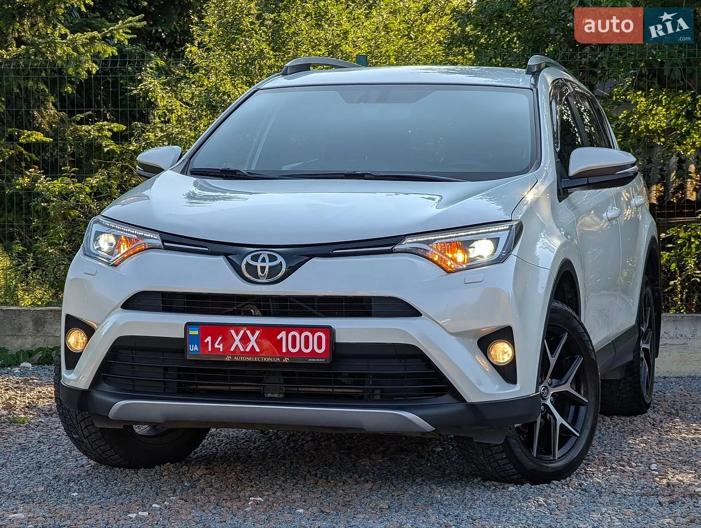 2017 Toyota RAV 4 - мініатюра 4