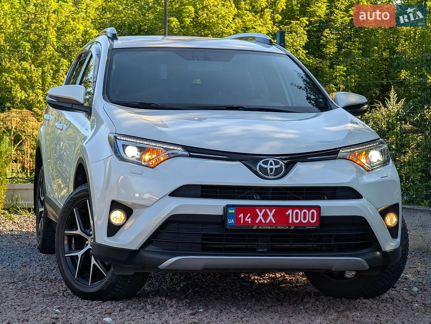 2017 Toyota RAV 4 - мініатюра 6