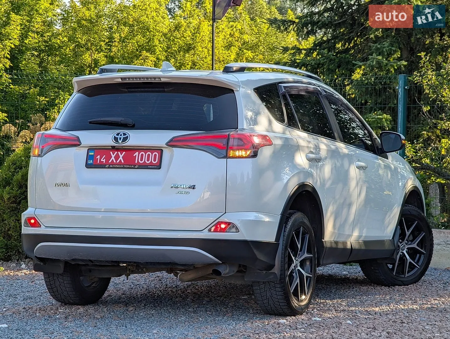 2017 Toyota RAV 4 - мініатюра 18