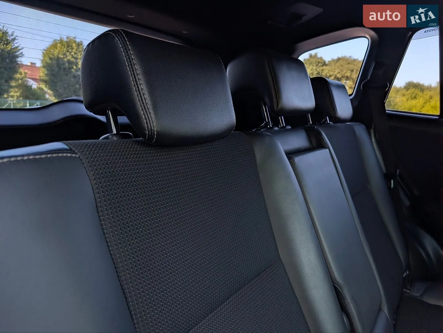 2017 Toyota RAV 4 - мініатюра 44