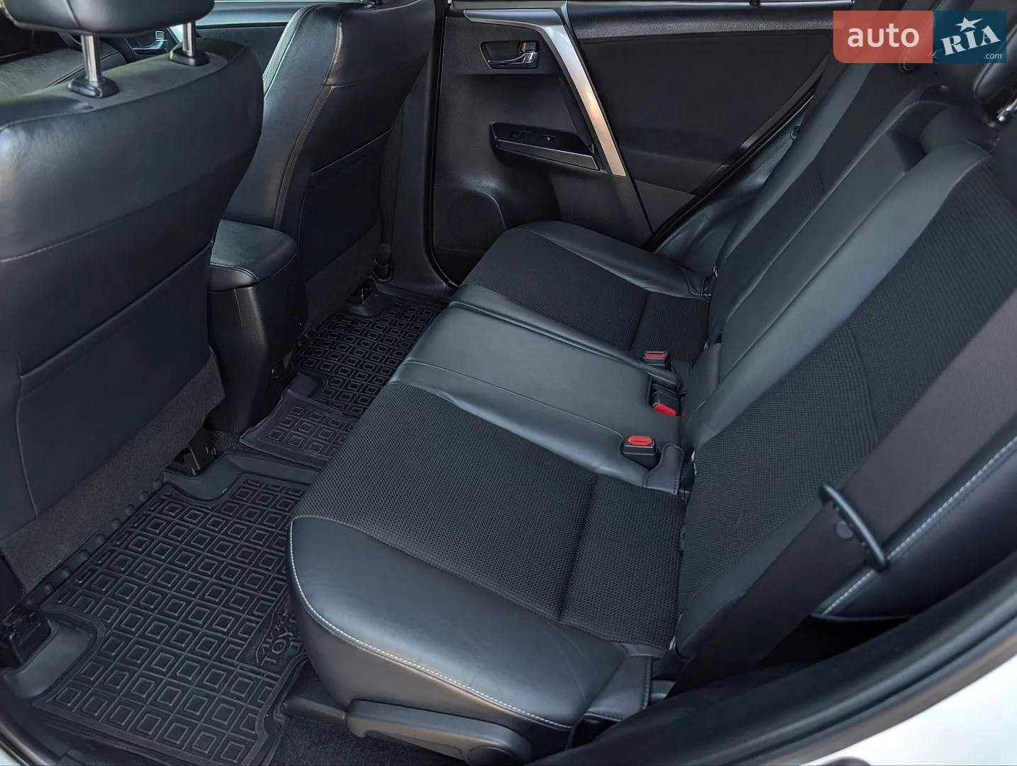 2017 Toyota RAV 4 - мініатюра 52