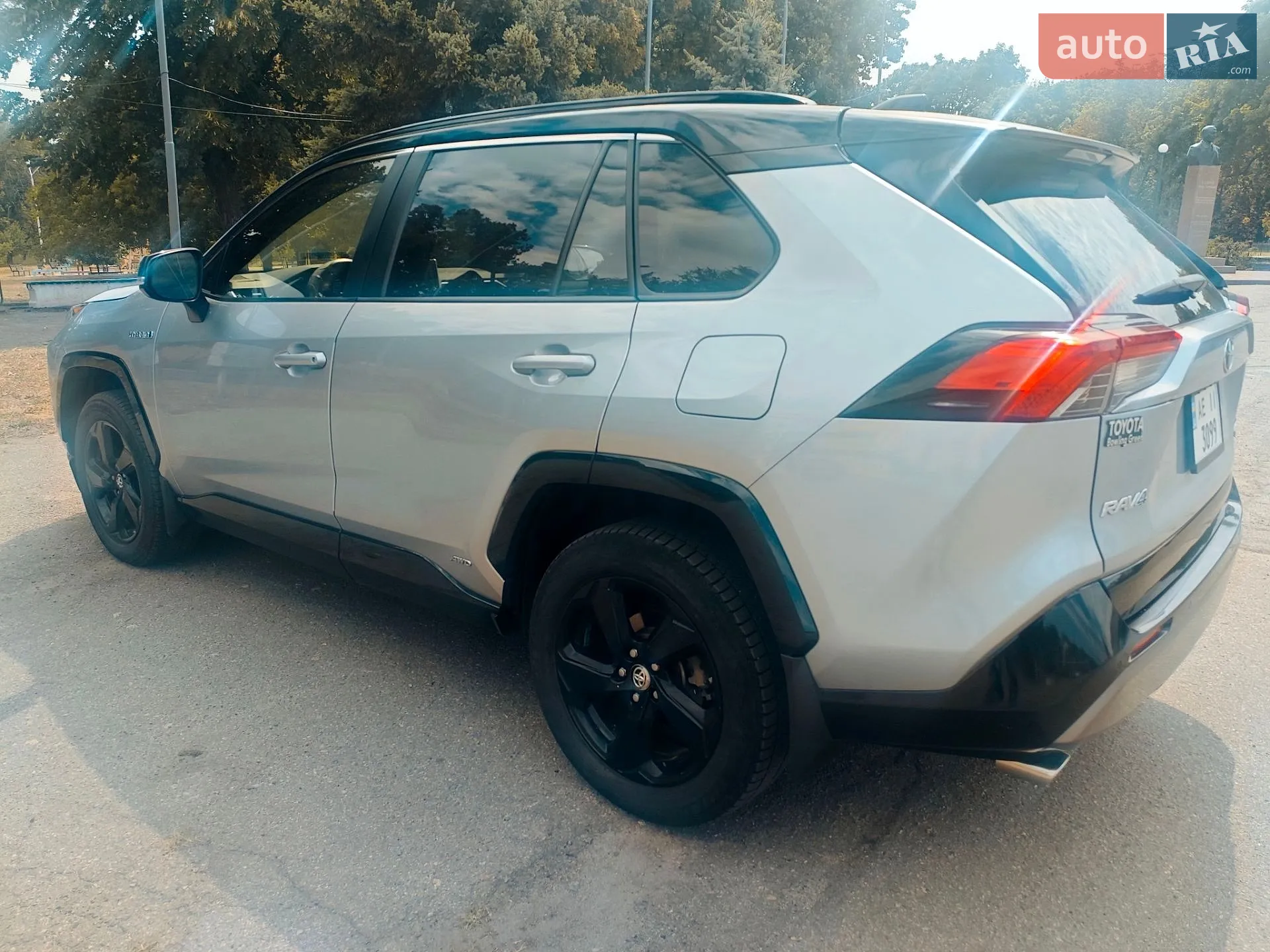 2019 Toyota RAV 4 - фото 1