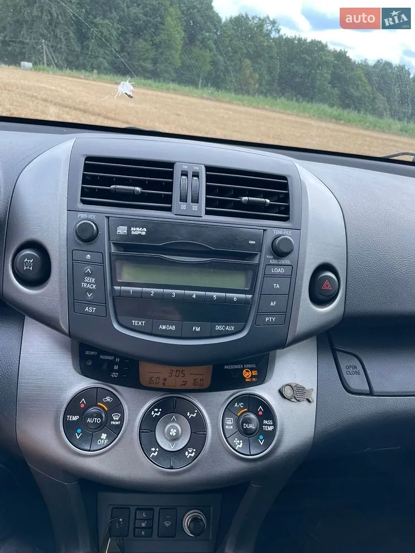 2010 Toyota RAV 4 - мініатюра 15