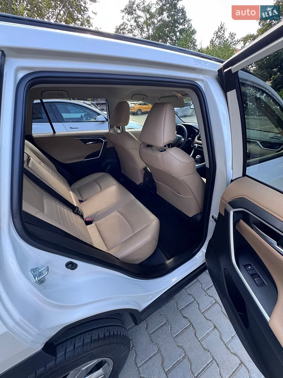 2020 Toyota RAV 4 - мініатюра 24