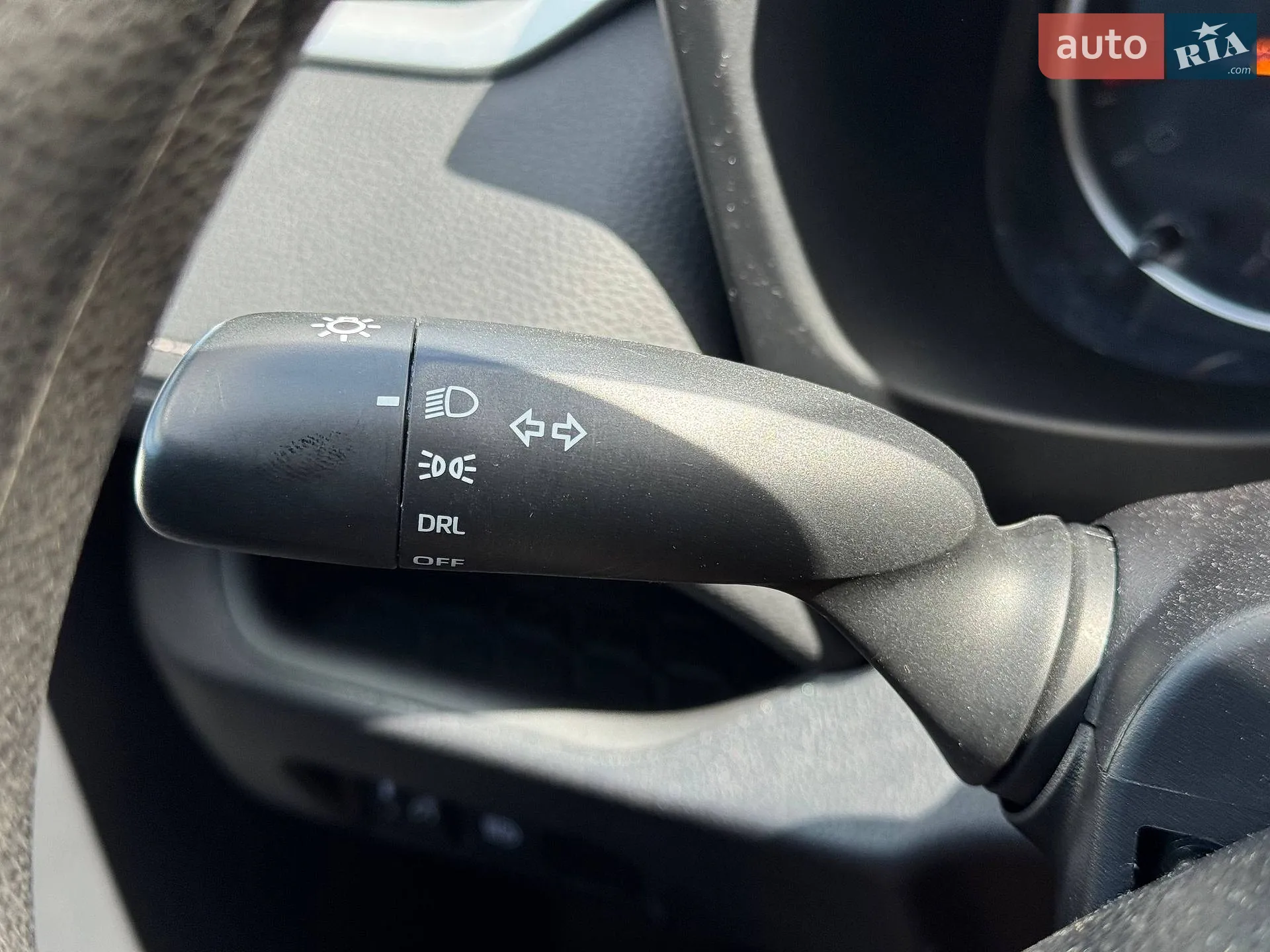2021 Toyota RAV 4 - мініатюра 36