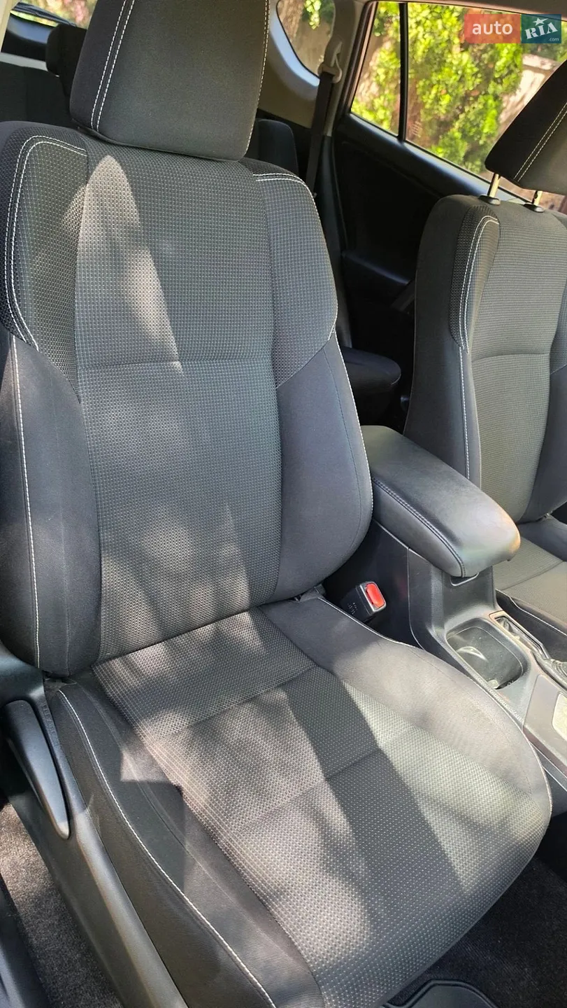 2016 Toyota RAV 4 - мініатюра 18