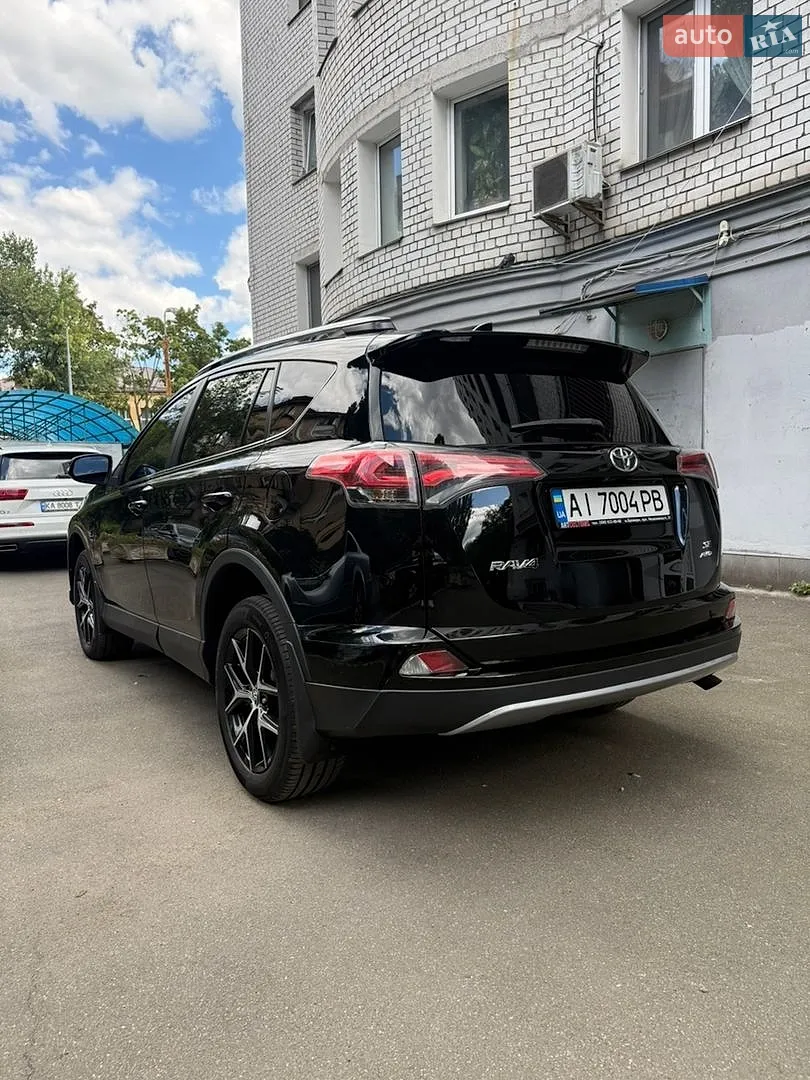 2017 Toyota RAV 4 - мініатюра 4