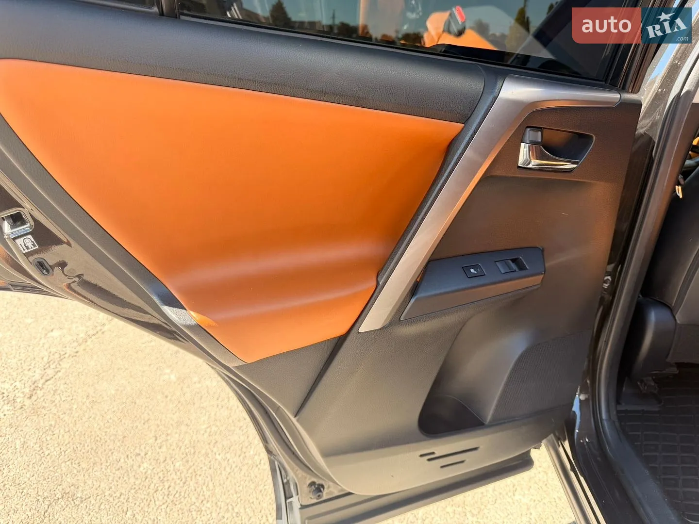 2016 Toyota RAV 4 - мініатюра 37