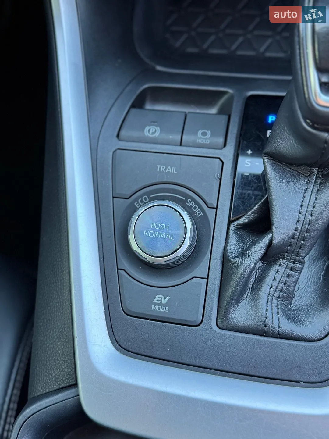 2019 Toyota RAV 4 - мініатюра 21