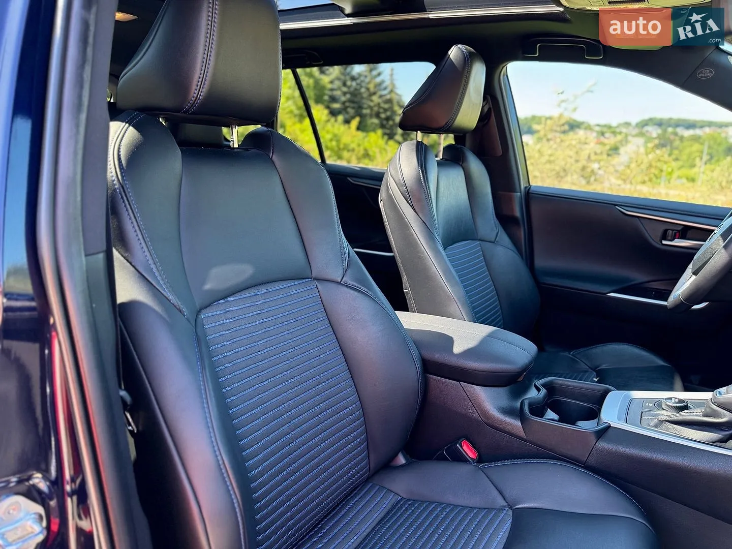 2021 Toyota RAV 4 - мініатюра 23