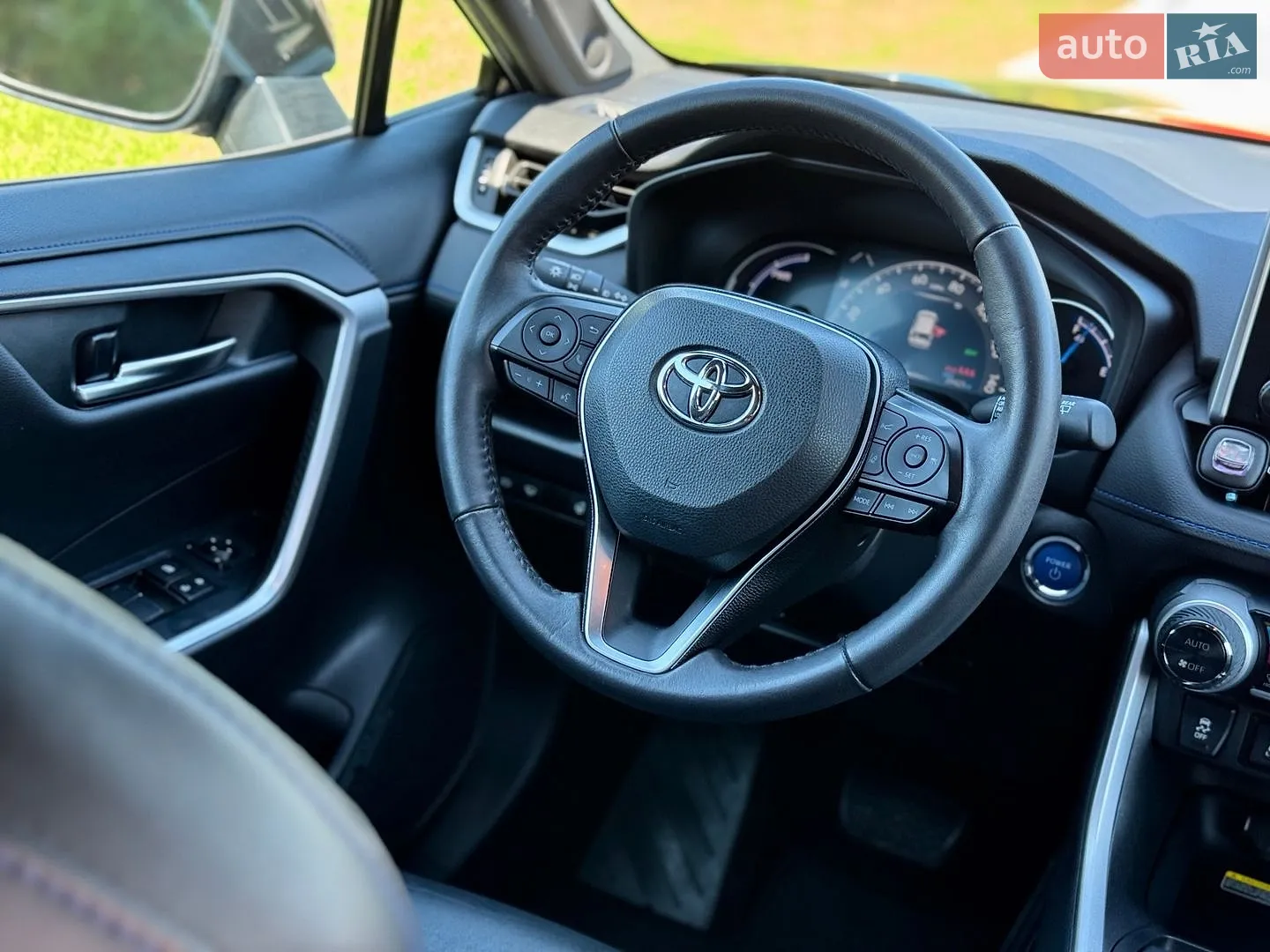2021 Toyota RAV 4 - мініатюра 31