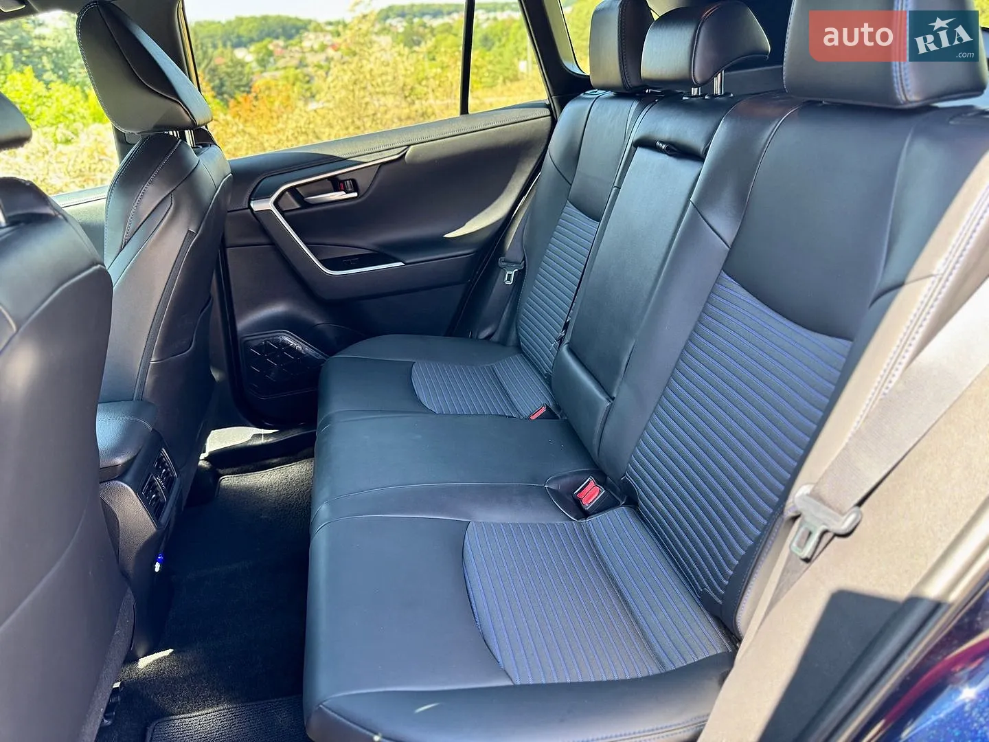 2021 Toyota RAV 4 - мініатюра 44