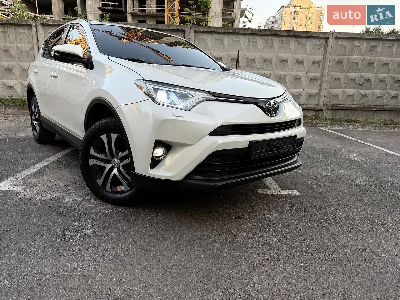 2017 Toyota RAV 4 - мініатюра 17