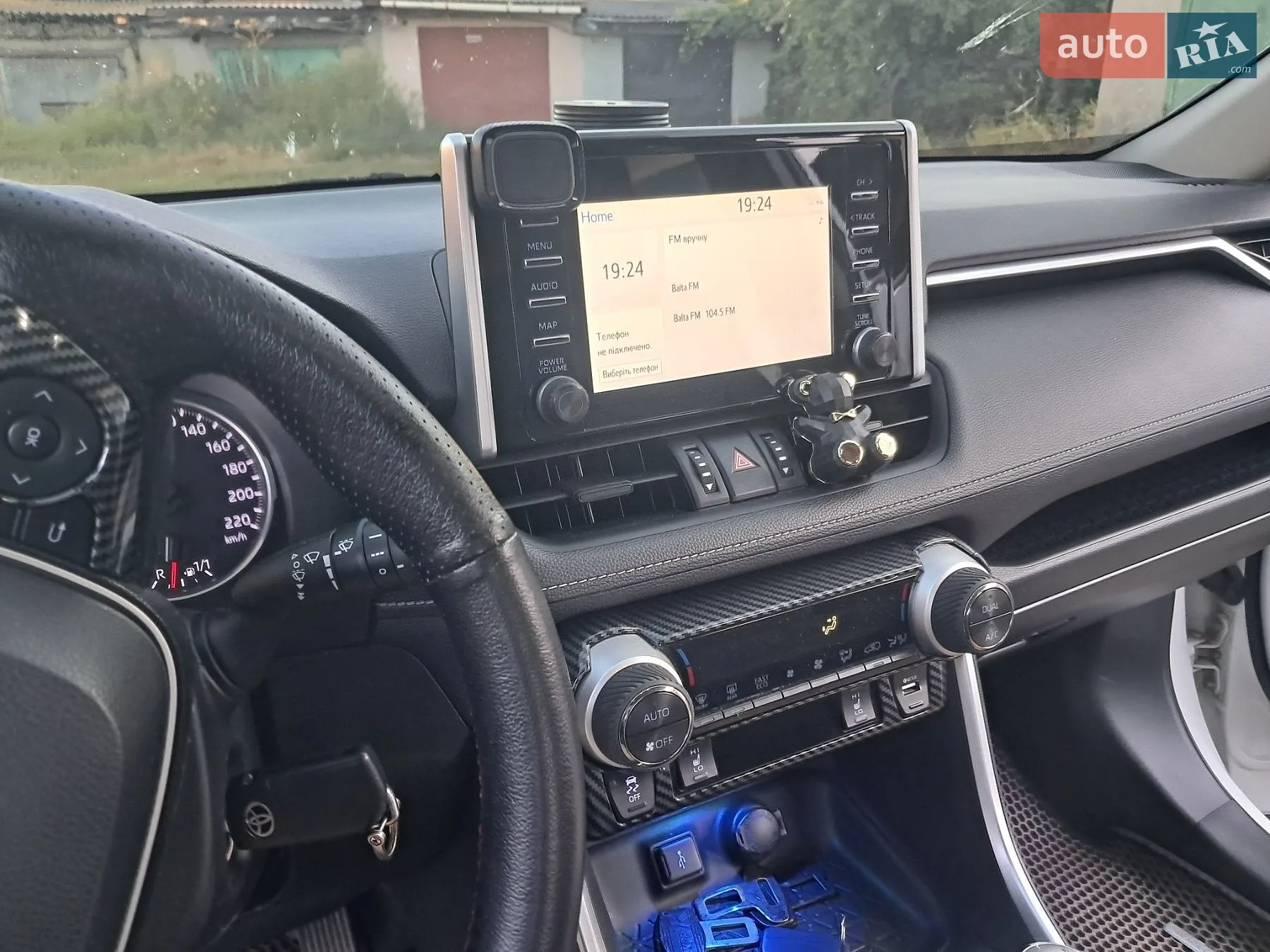 2020 Toyota RAV 4 - мініатюра 13