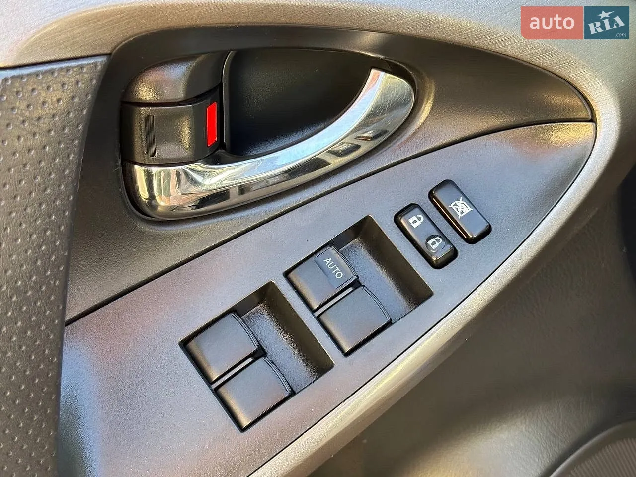 2010 Toyota RAV 4 - мініатюра 24