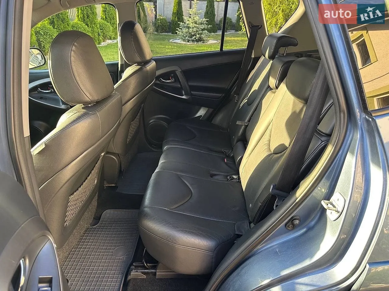 2010 Toyota RAV 4 - мініатюра 35