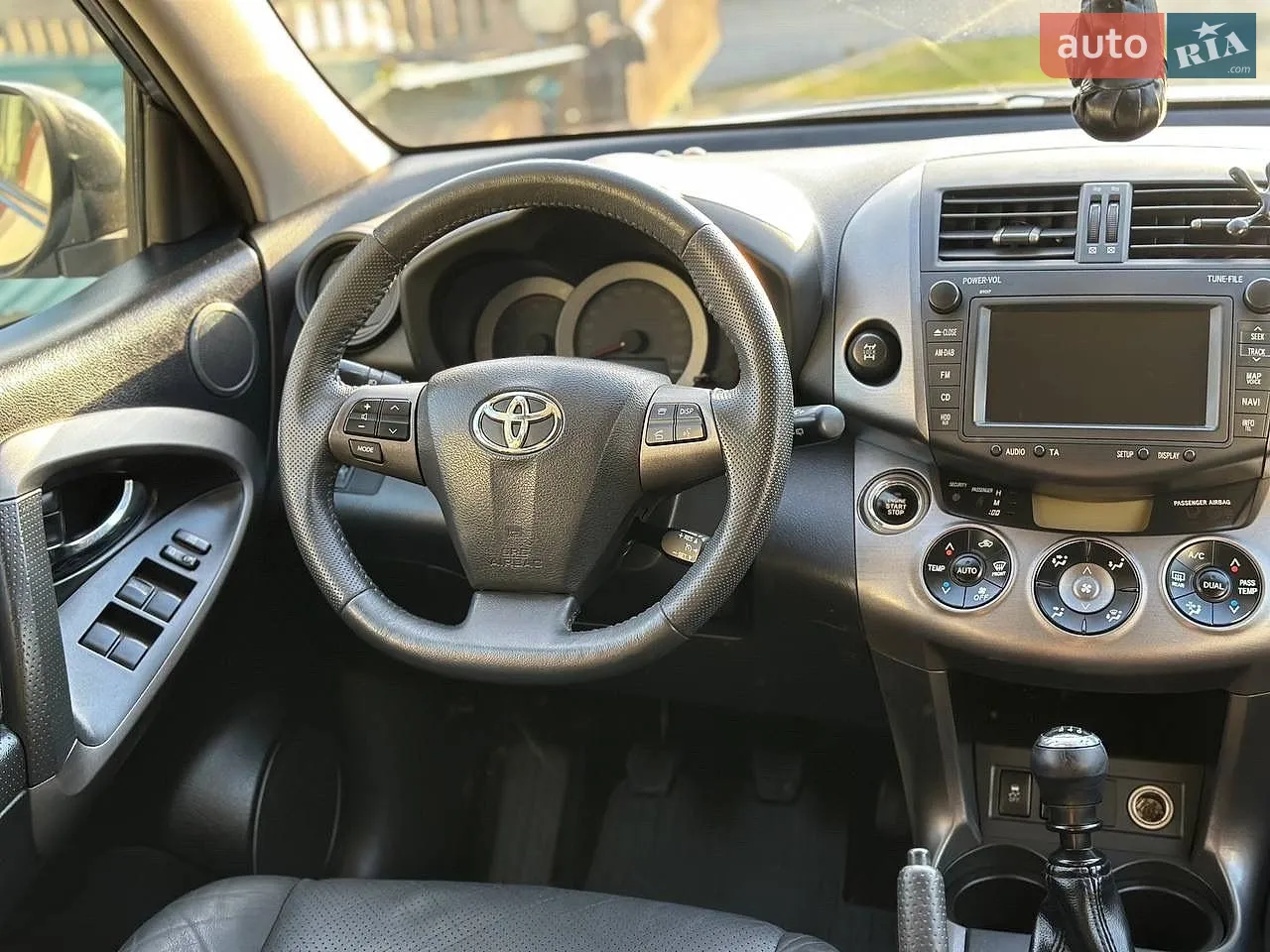 2010 Toyota RAV 4 - мініатюра 40