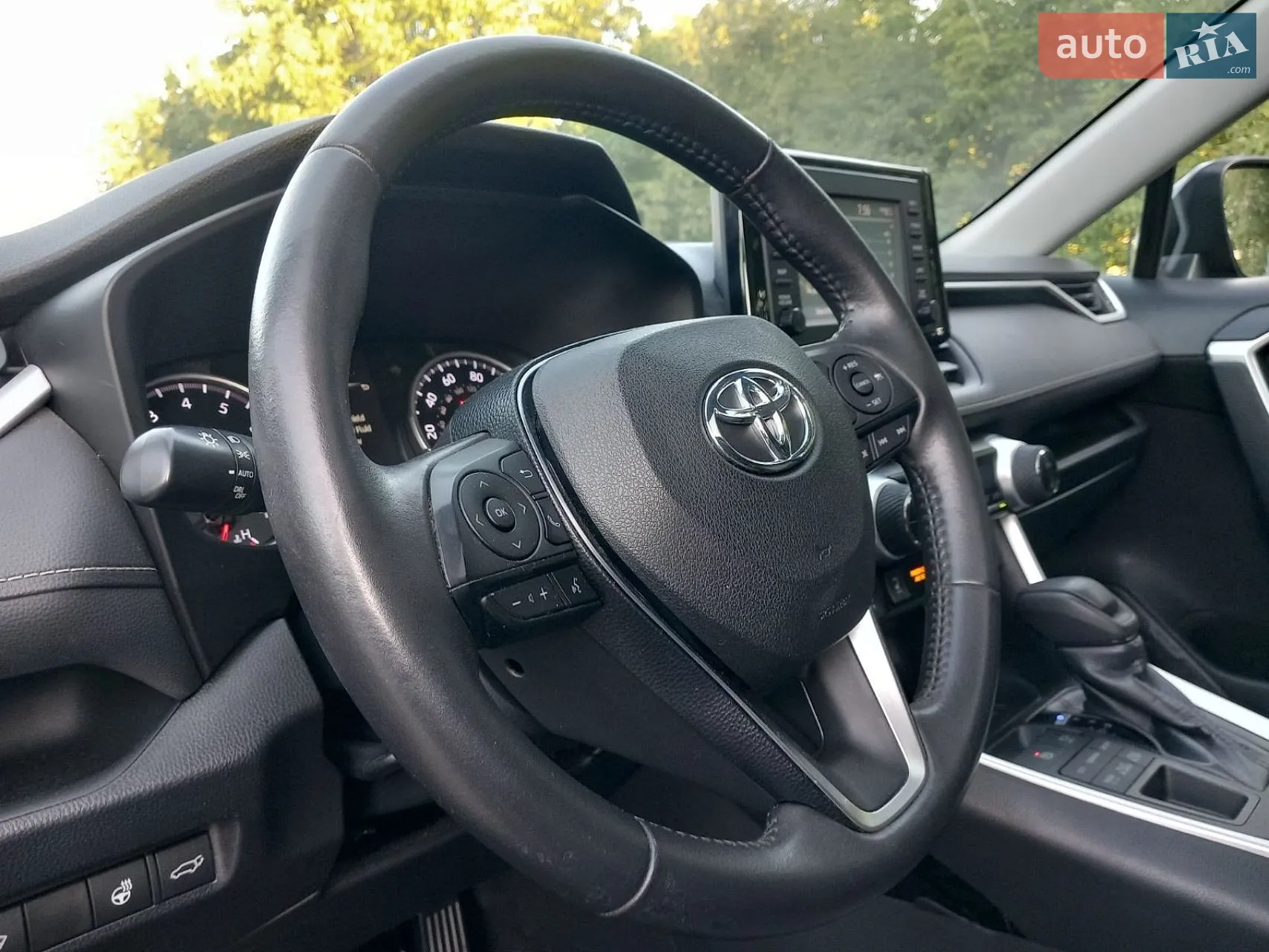 2019 Toyota RAV 4 - мініатюра 15
