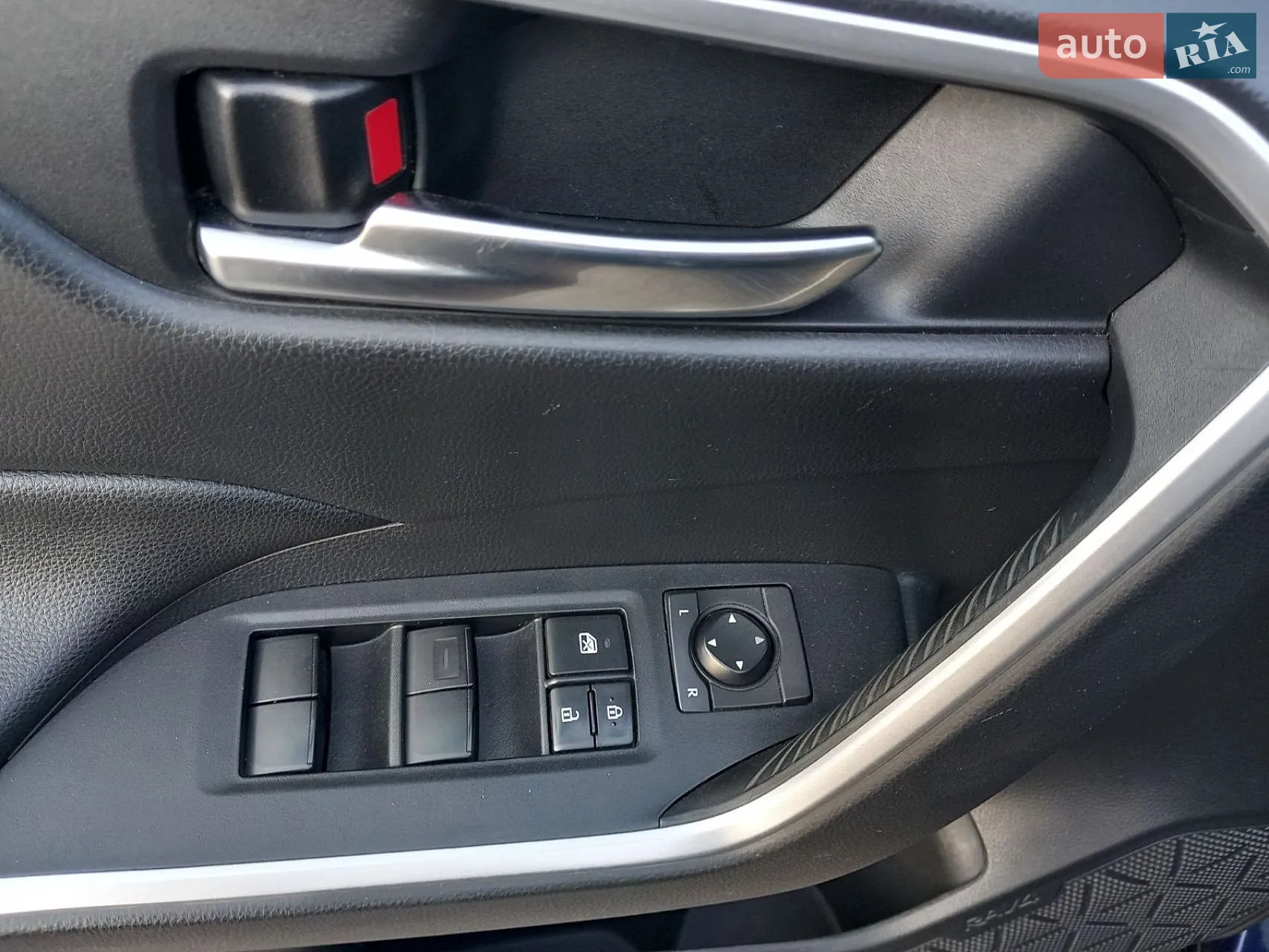 2019 Toyota RAV 4 - мініатюра 21
