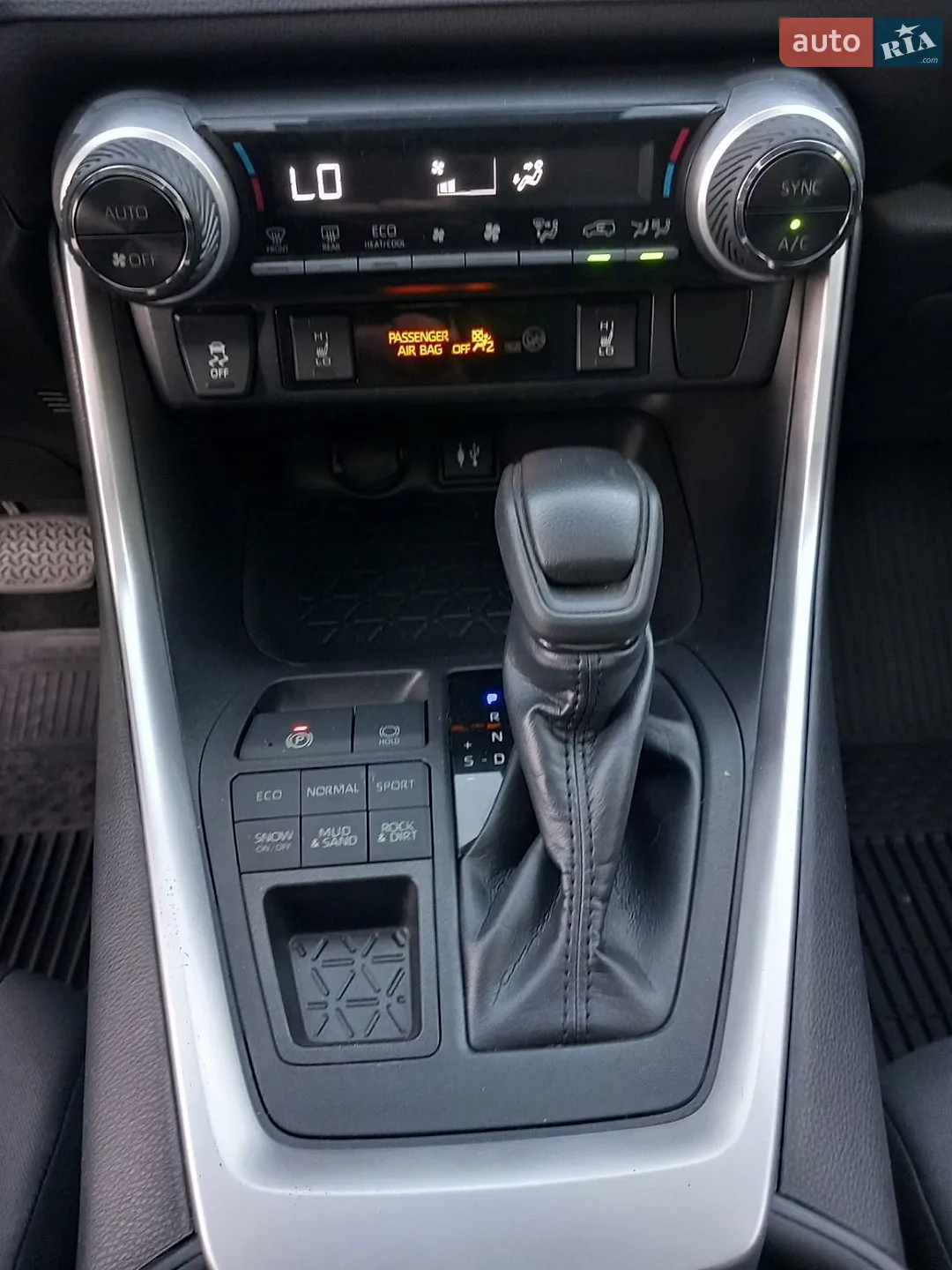 2019 Toyota RAV 4 - мініатюра 12