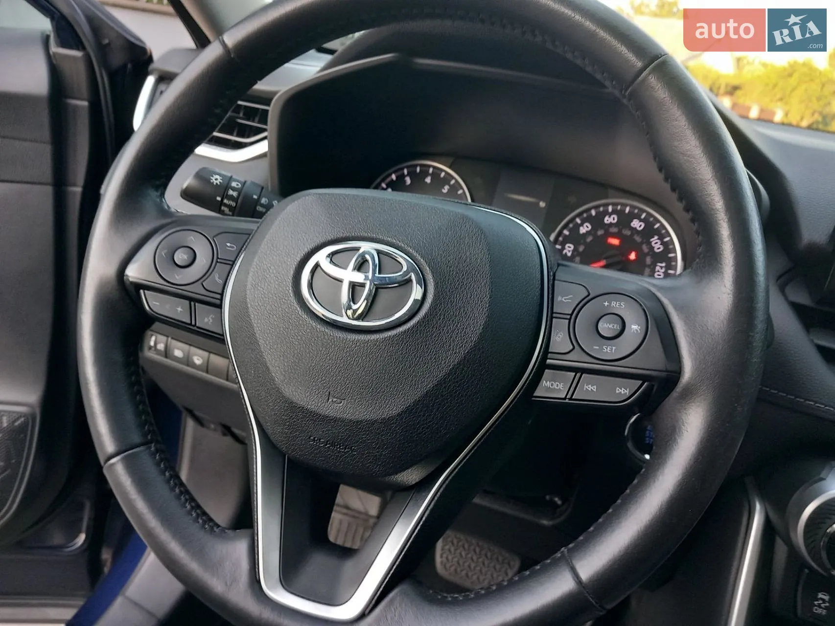 2019 Toyota RAV 4 - мініатюра 14