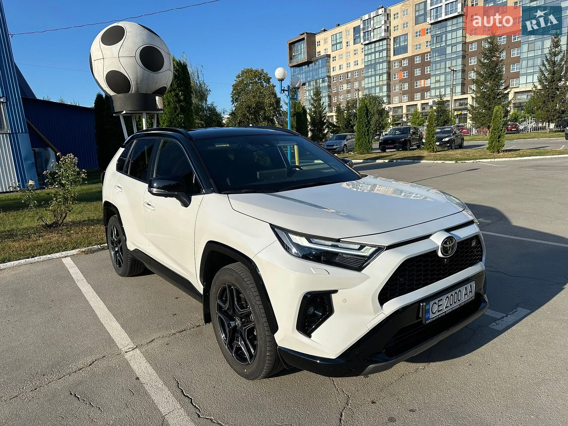 2023 Toyota RAV 4 - фото 1