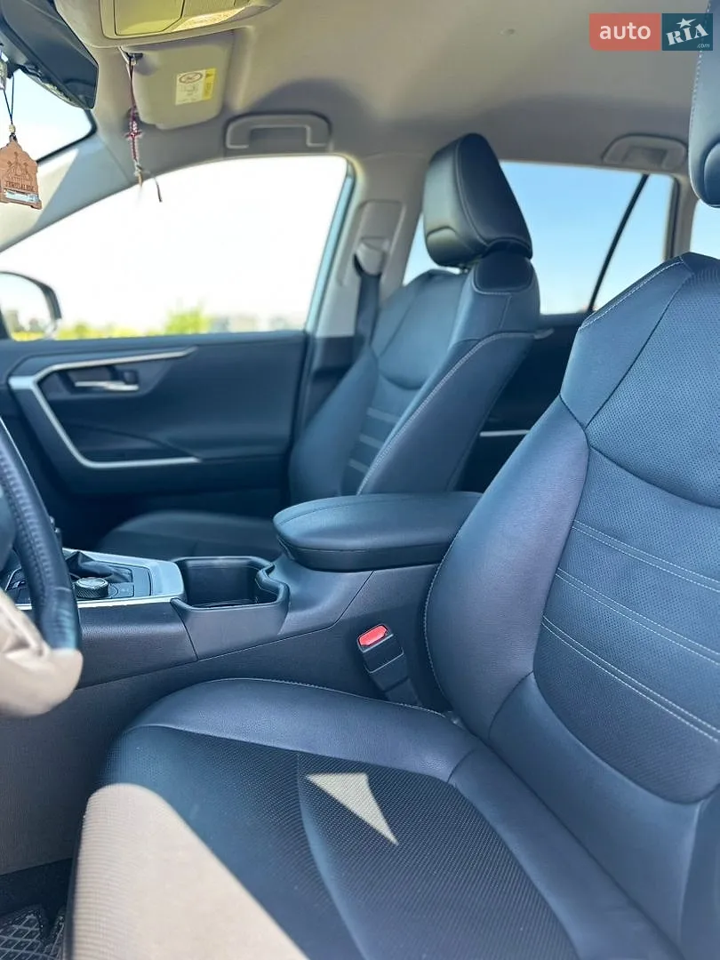 2021 Toyota RAV 4 - мініатюра 9