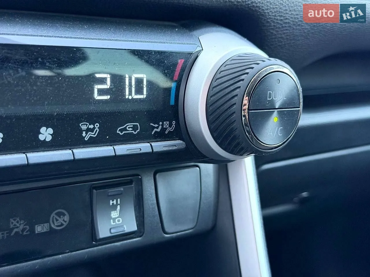 2023 Toyota RAV 4 - мініатюра 38