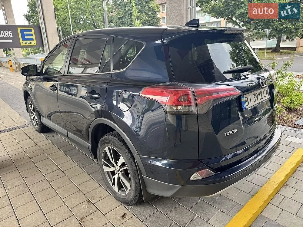 2017 Toyota RAV 4 - мініатюра 6