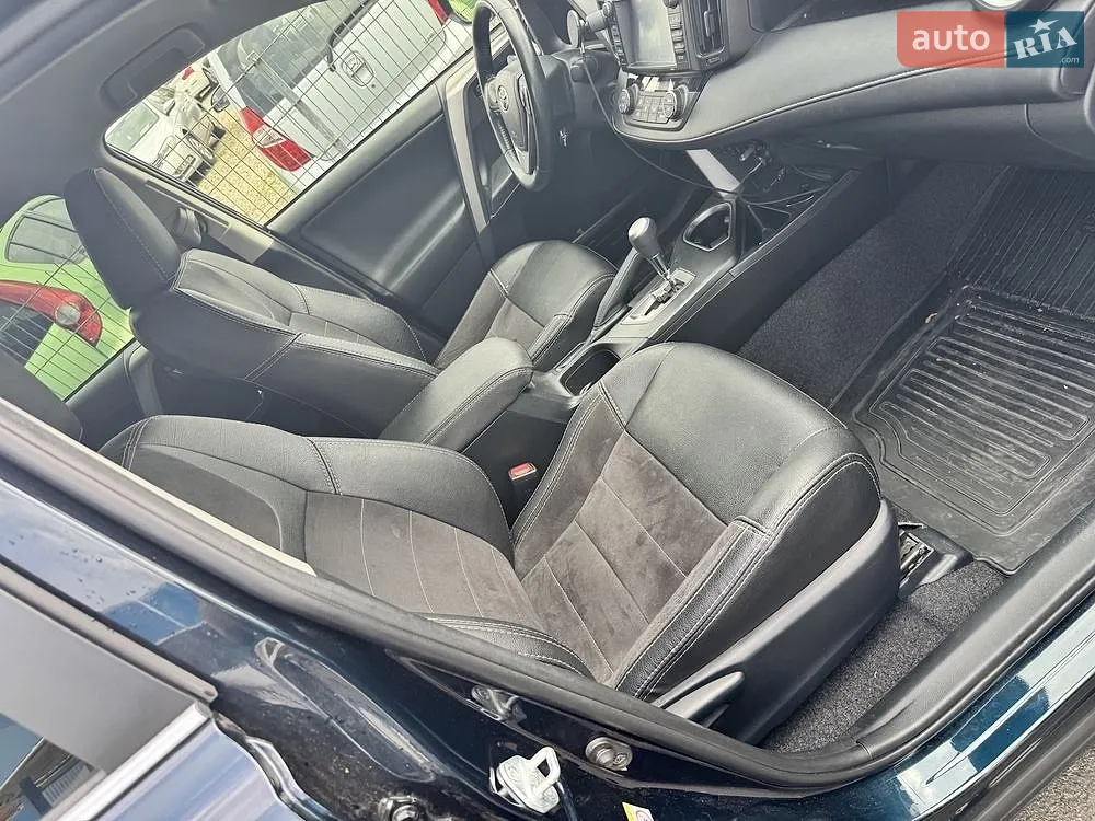 2017 Toyota RAV 4 - мініатюра 13