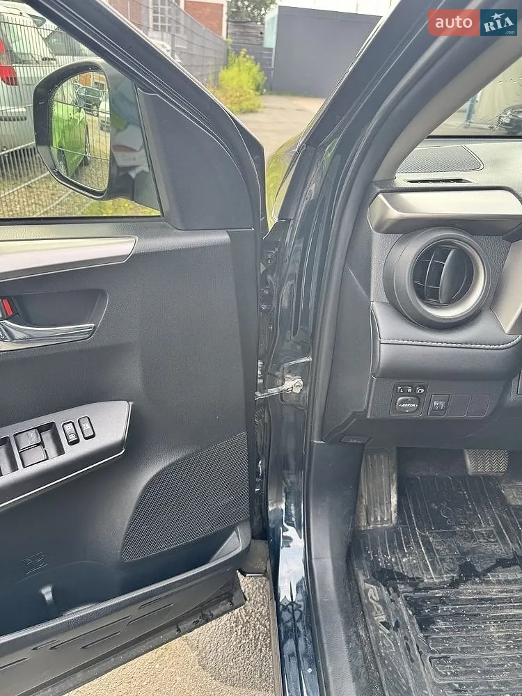 2017 Toyota RAV 4 - мініатюра 23