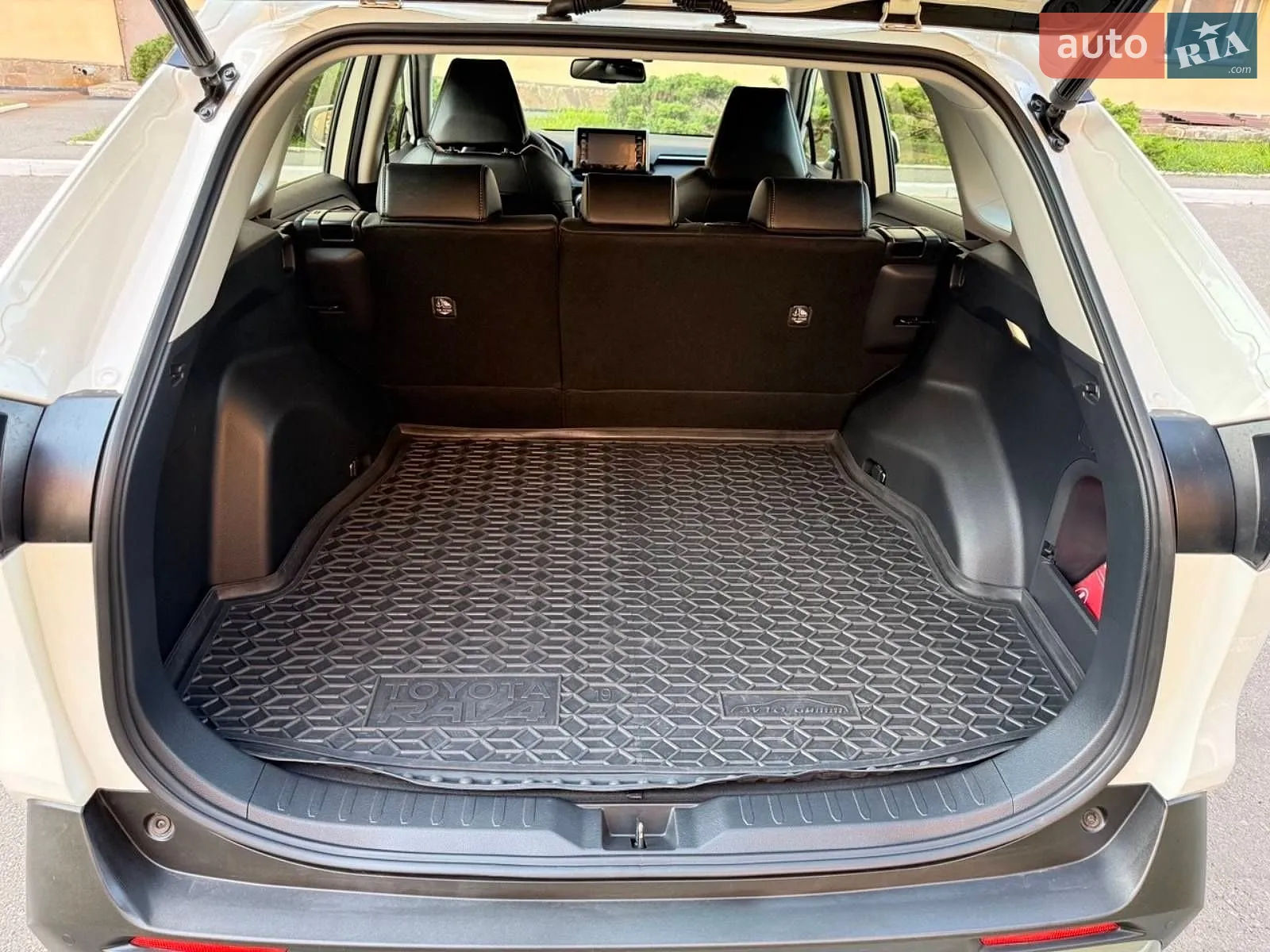 2022 Toyota RAV 4 - мініатюра 24