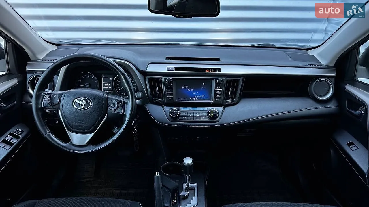 2018 Toyota RAV 4 - мініатюра 9