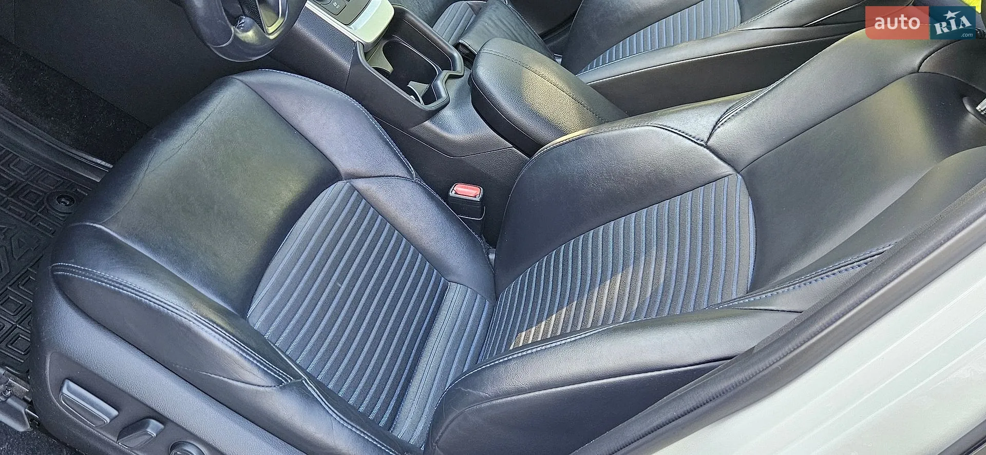 2019 Toyota RAV 4 - мініатюра 25