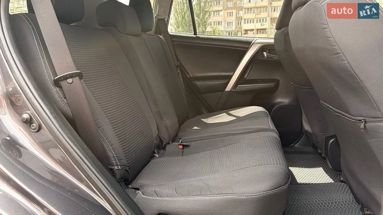 2017 Toyota RAV 4 - мініатюра 11