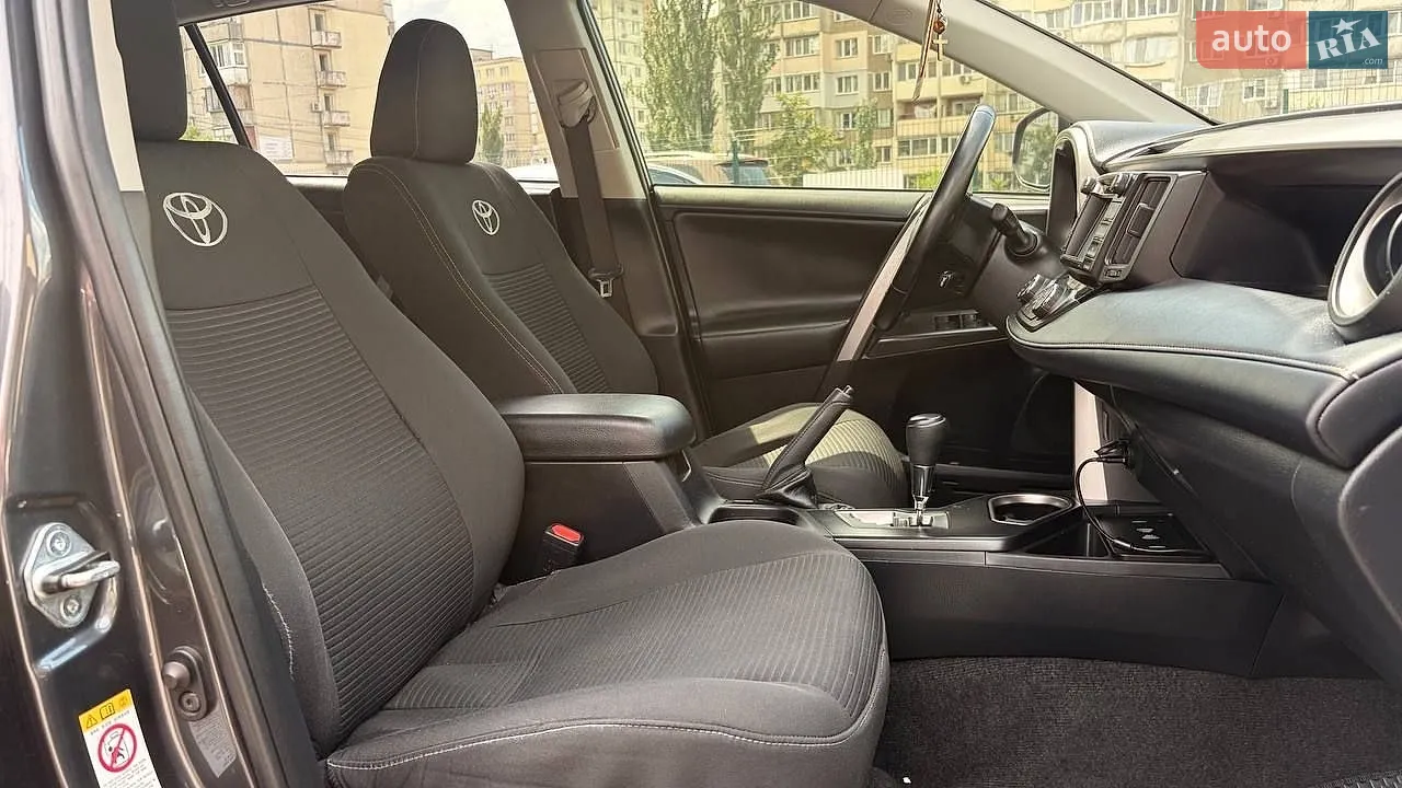 2017 Toyota RAV 4 - мініатюра 12
