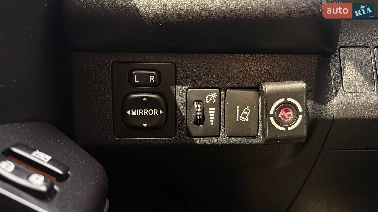 2017 Toyota RAV 4 - мініатюра 19