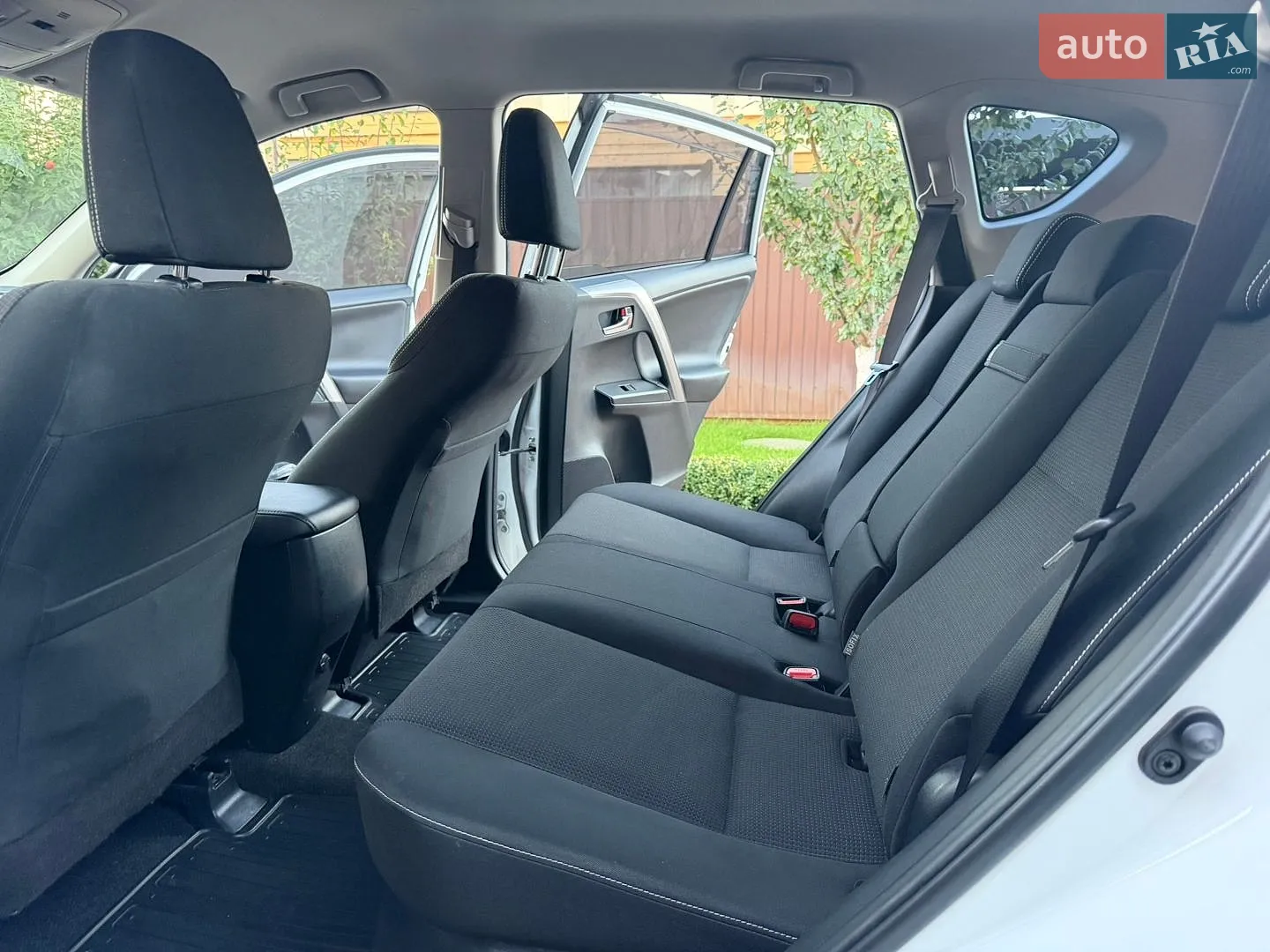 2017 Toyota RAV 4 - мініатюра 24