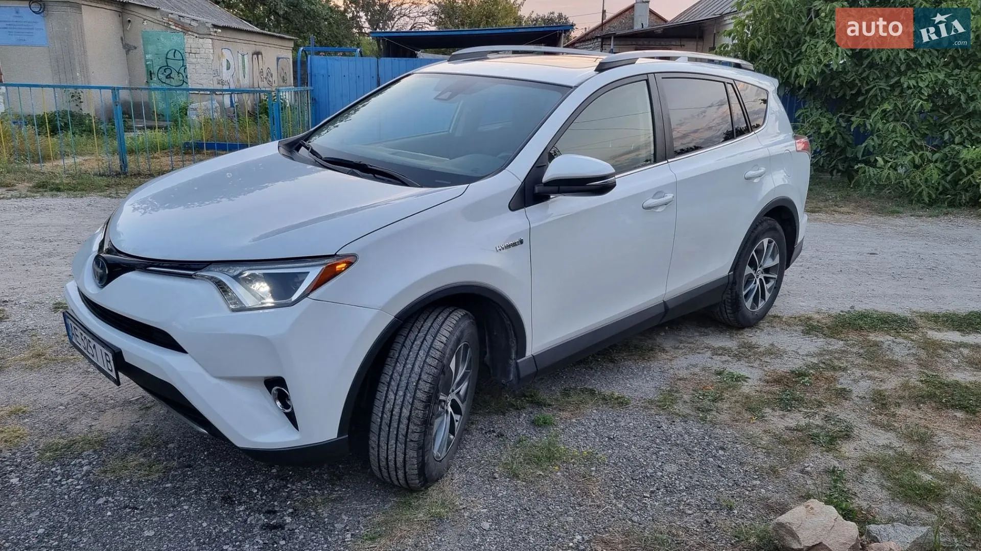 2017 Toyota RAV 4 - мініатюра 6