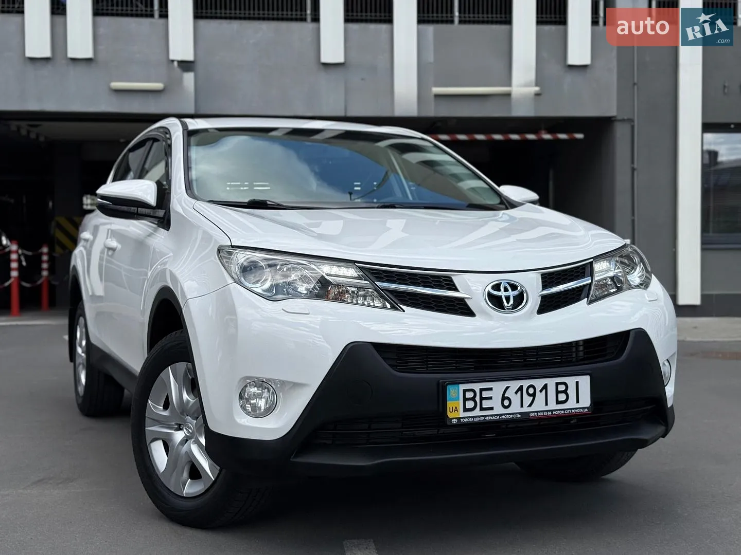 2014 Toyota RAV 4 - мініатюра 4