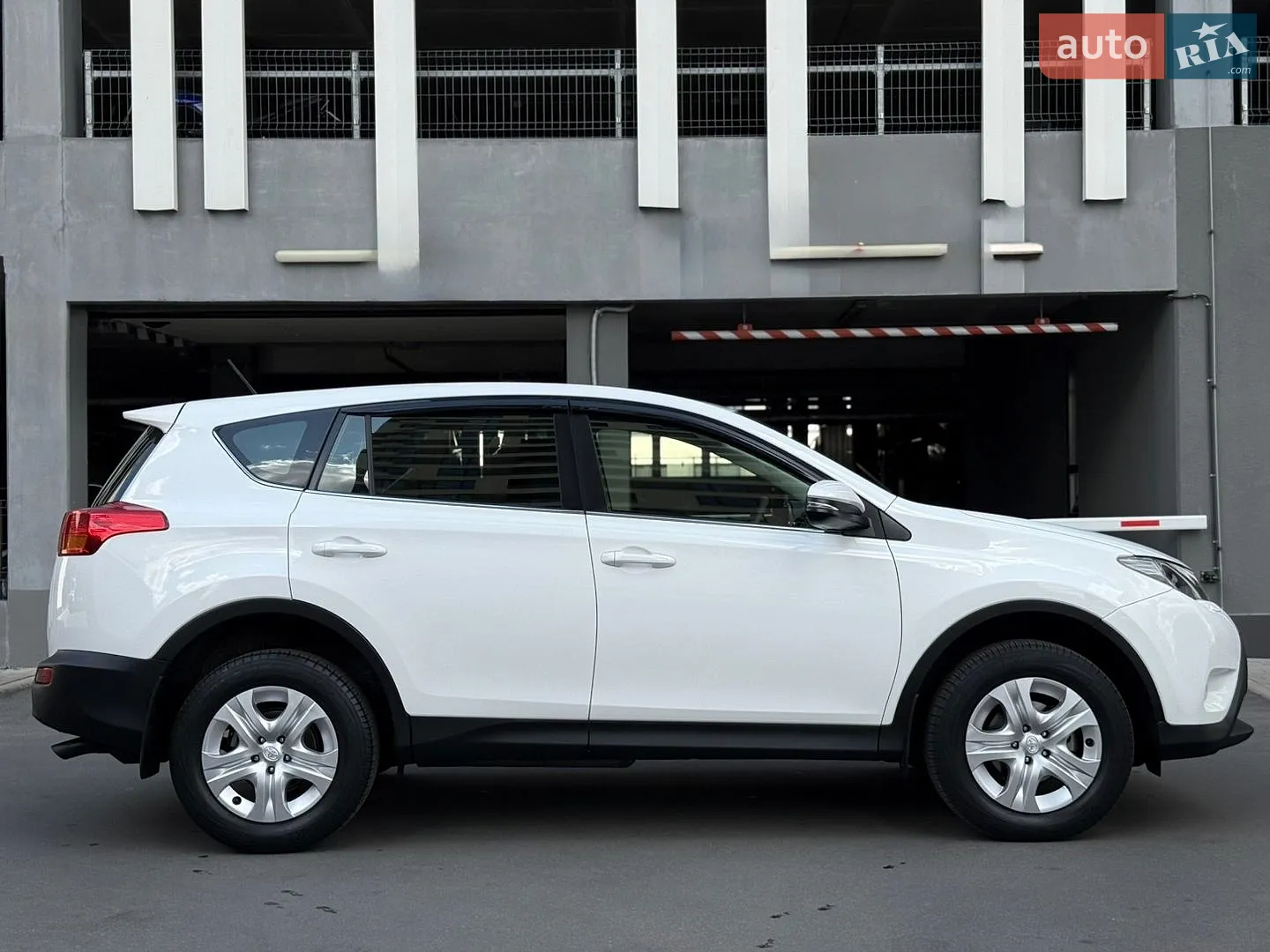 2014 Toyota RAV 4 - мініатюра 28