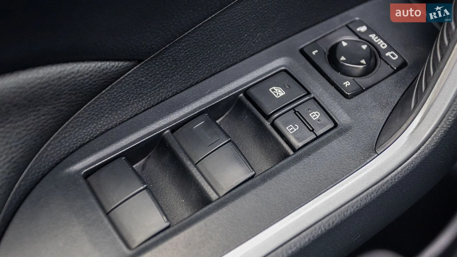 2019 Toyota RAV 4 - мініатюра 23