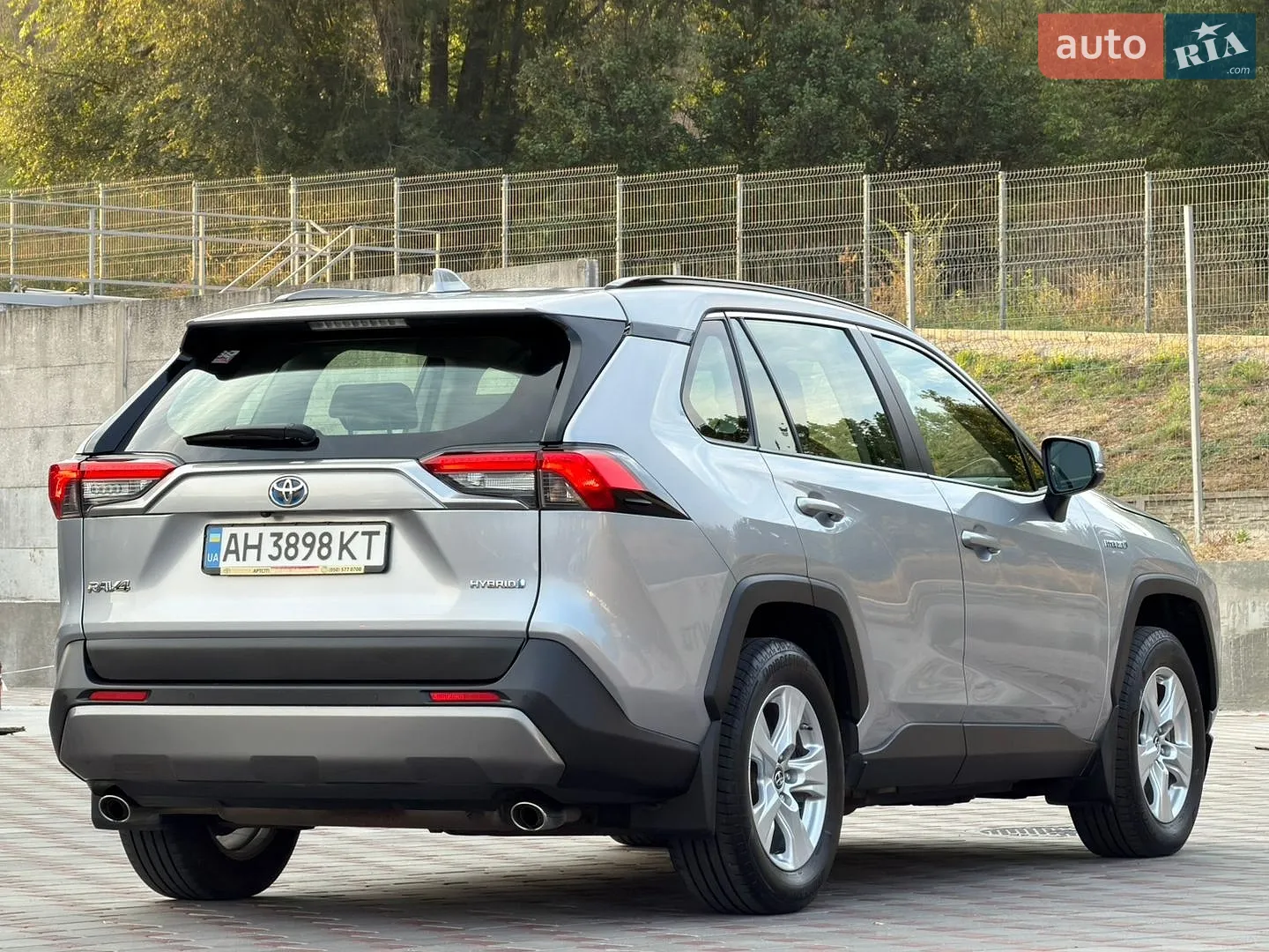 2019 Toyota RAV 4 - мініатюра 4